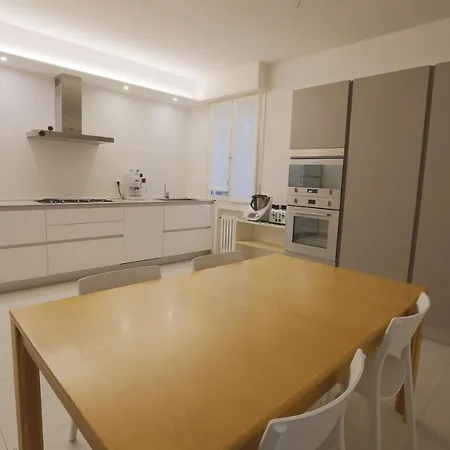 Pisacane61 Bed & Breakfast 3*