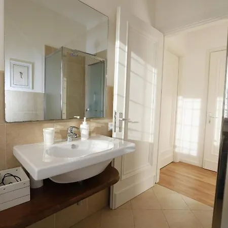 Pisacane61 Bed & Breakfast 4*