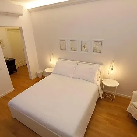 Pisacane61 Bed & Breakfast 4*