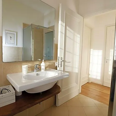 Pisacane61 Bed & Breakfast